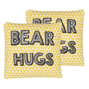 Set di 2 Cuscini per Bambini Giallo in Cotone 40 x 40 cm Scritta Stampa Bear Hugs Beliani